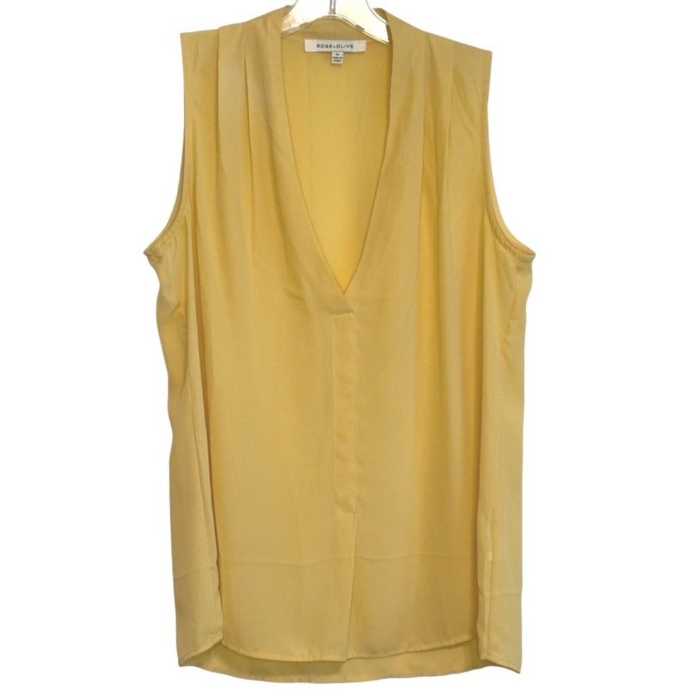 Rose + Olive Blouse Womens Yellow V-Neck Draped Pleated Sleeveless Summer Chic M